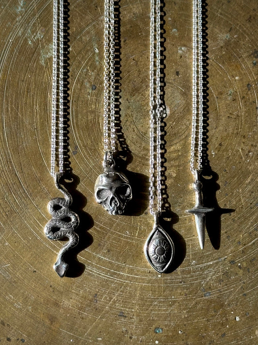 skull charm necklace