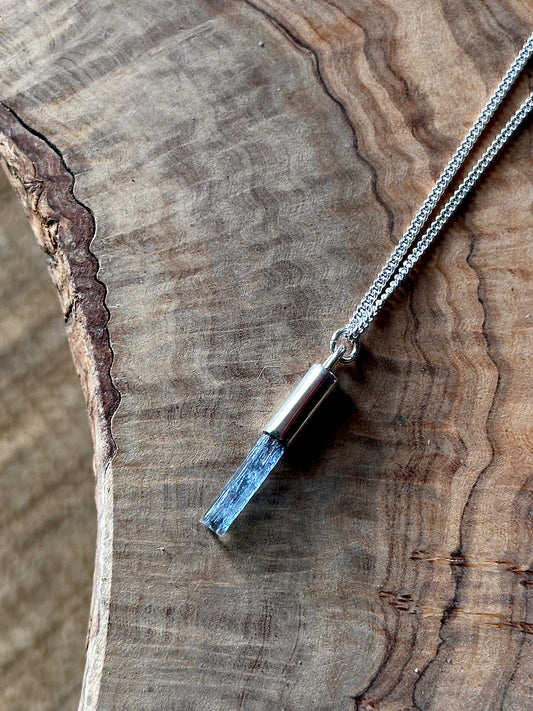 vietnamese aquamarine pendant