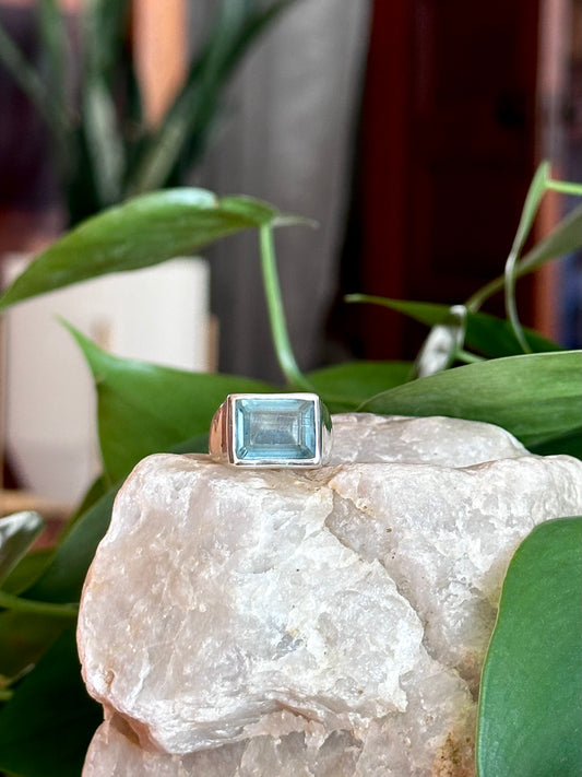 included aquamarine ring