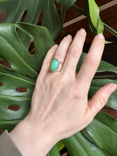 Load image into Gallery viewer, green opal ring